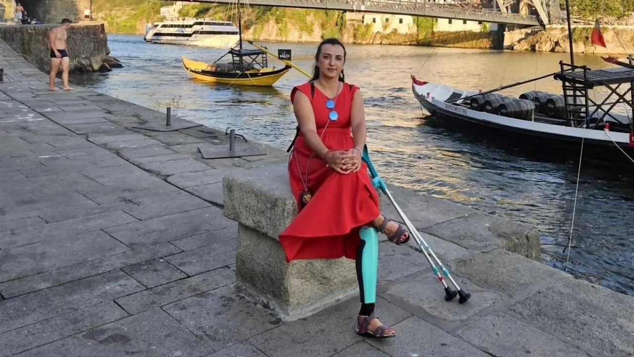  Foto de archivo de una consulta con un paciente con la pierna amputada. (EFE/Nacho Gallego)