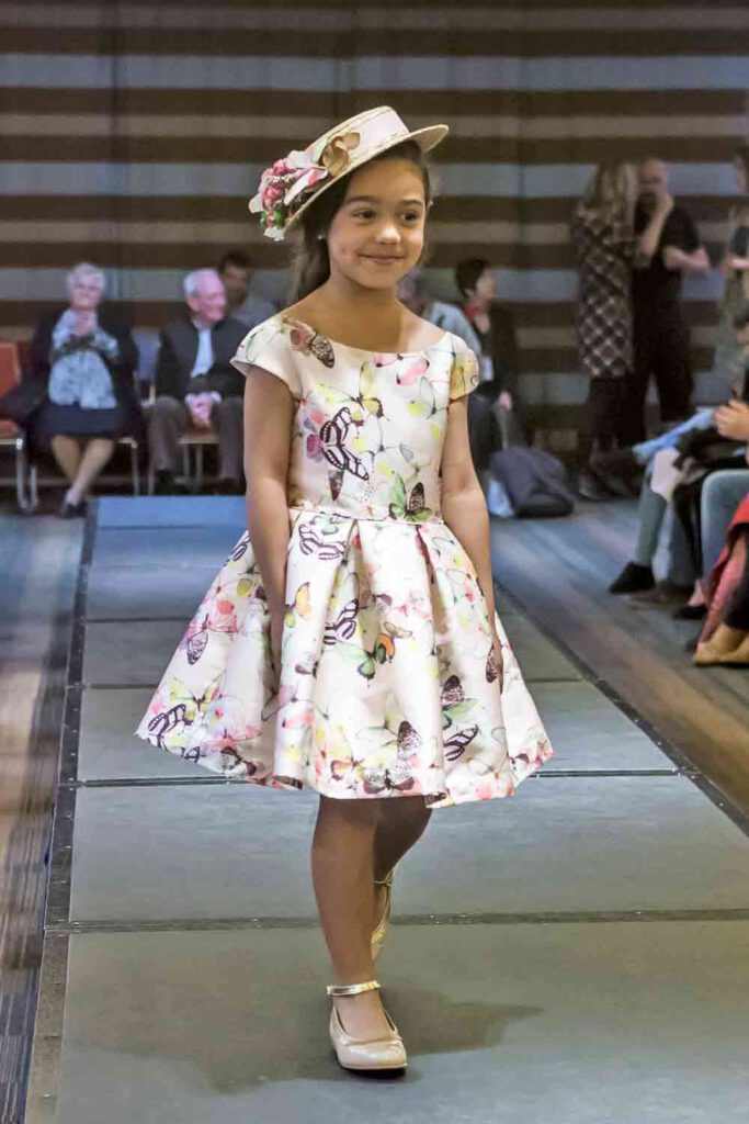 nina_desfile.jpg